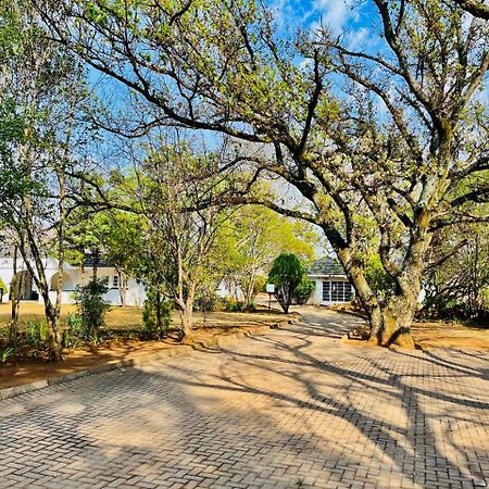 Oak Gardens Bed And Breakfast 纽卡斯尔 外观 照片