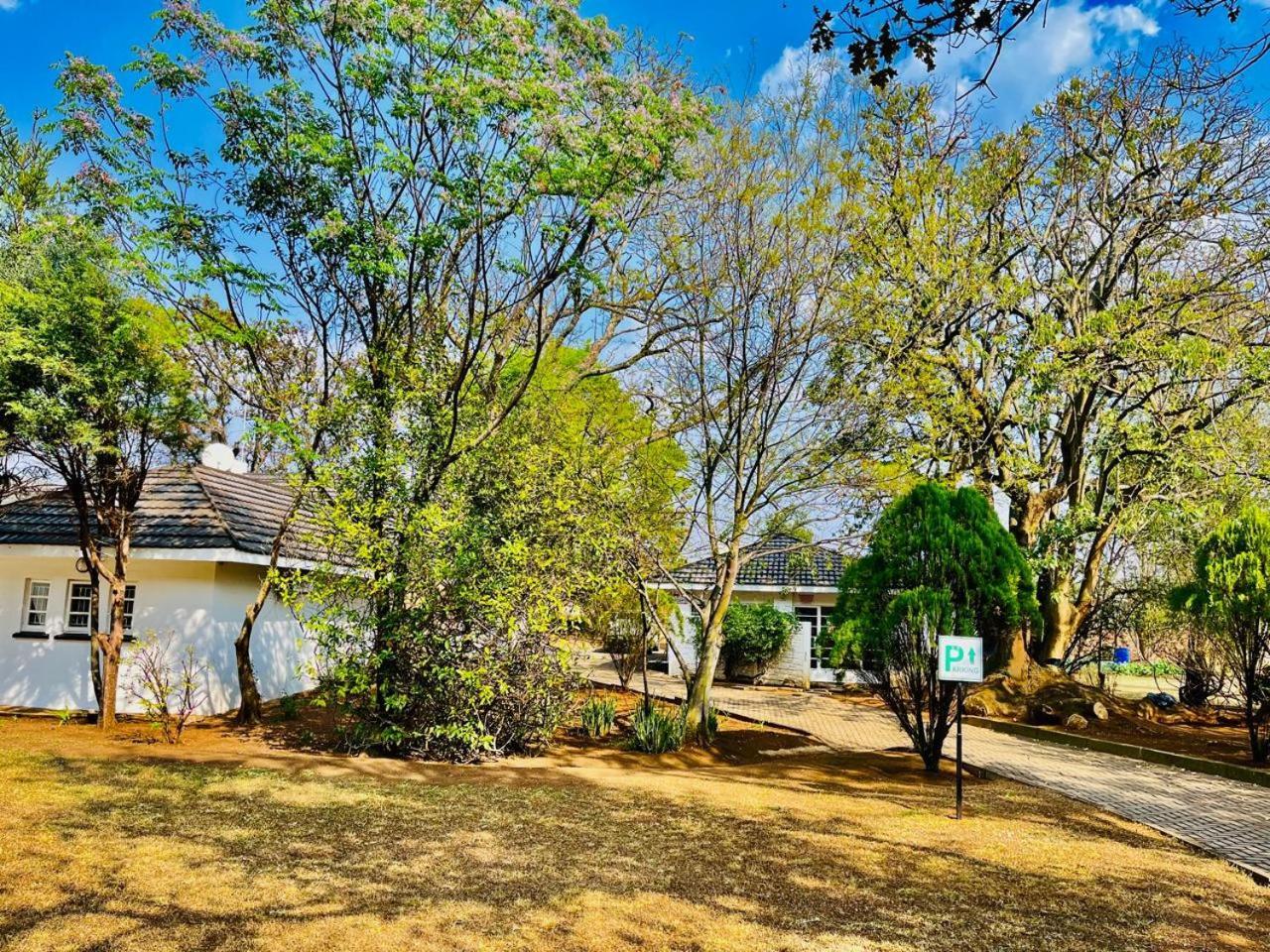 Oak Gardens Bed And Breakfast 纽卡斯尔 外观 照片