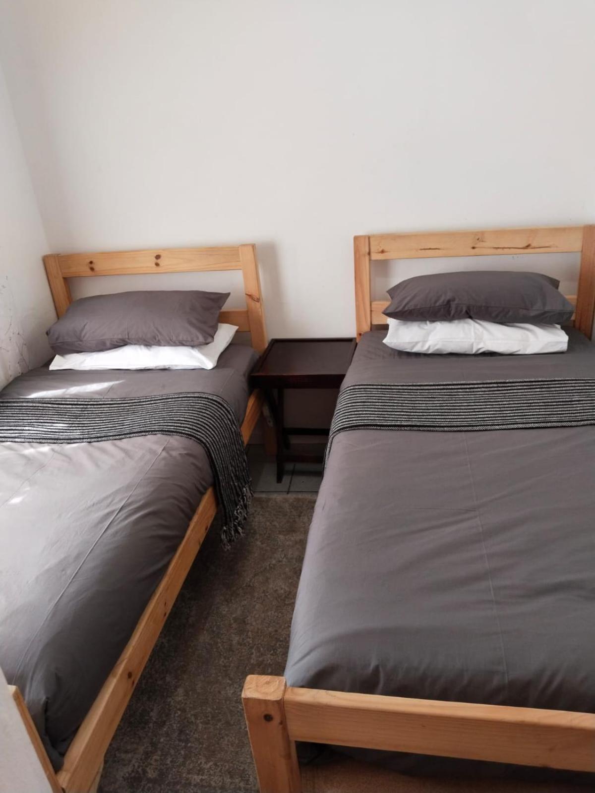 Oak Gardens Bed And Breakfast 纽卡斯尔 外观 照片
