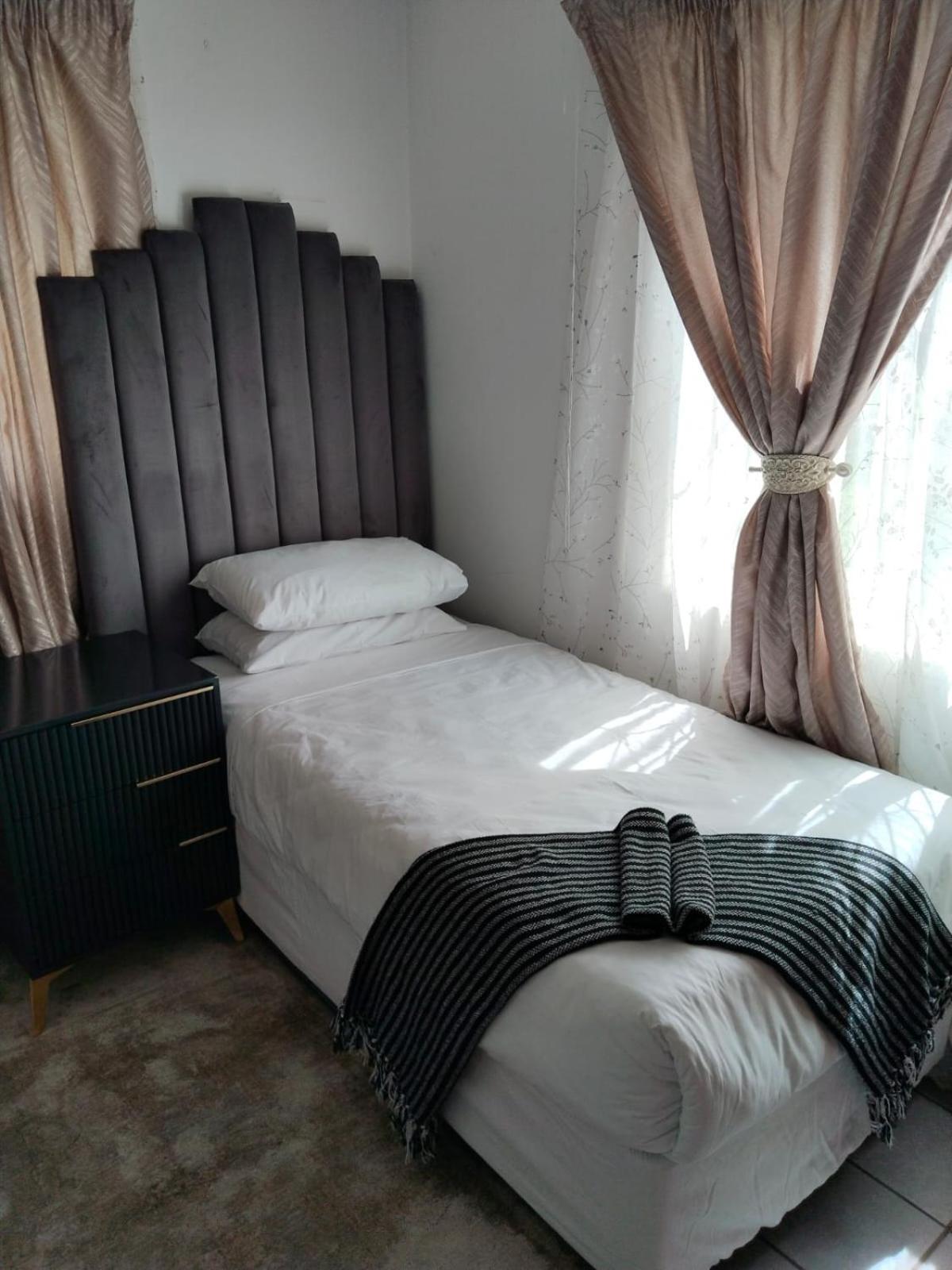 Oak Gardens Bed And Breakfast 纽卡斯尔 外观 照片